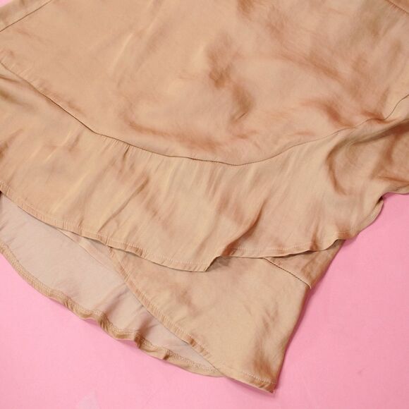 Le Lis Collection Mia Satin Ruffle Hem Mini Dress - Picture 7 of 15